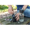 L&aacute;hev Hydrate s opravdu bezdr&aacute;tov&yacute;mi sluch&aacute;tky, průhledn&eacute;